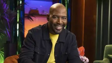 Zasłona do serialu "Karamo Show" #1497505