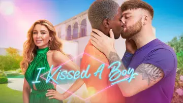 Zasłona do serialu "I Kissed a Boy" #1673159