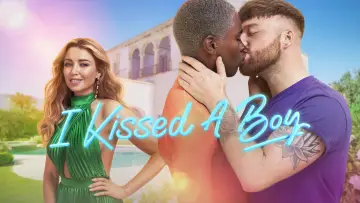Zasłona do serialu "I Kissed a Boy" #1673160