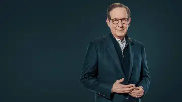 Zasłona do serialu "Kto rozmawia z Chrisem Wallace