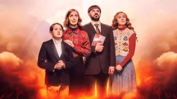 Zasłona к сериалу "Everyone Else Burns" #1494752