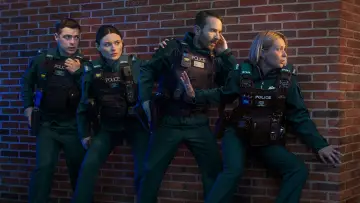 Zasłona к сериалу "Na niebieskich światłach" #1451371