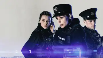 Zasłona к сериалу "Na niebieskich światłach" #1451379
