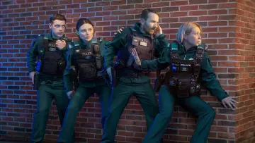 Zasłona к сериалу "Na niebieskich światłach" #1451382