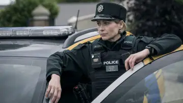 Zasłona к сериалу "Na niebieskich światłach" #1451393