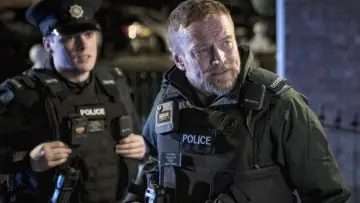 Zasłona к сериалу "Na niebieskich światłach" #1451410