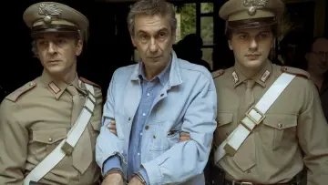 Zasłona do serialu "Portobello" #1550518