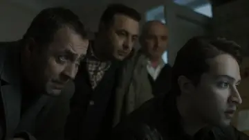 Zasłona do serialu "Sezon Skorpiona" #1560368