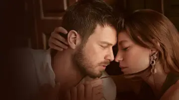 Zasłona к сериалу "Rodzina" #1410395