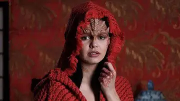 Zasłona do serialu "Dragon Lady" #1597616