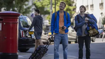 Zasłona do serialu "Edukacja XD" #1601653