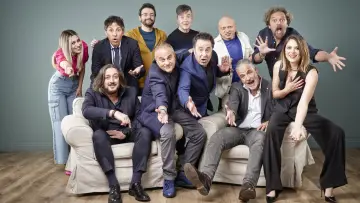 Zasłona do serialu "GialappaShow" #1658120