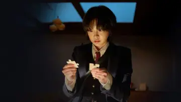 Zasłona к сериалу "Dziewięć Puzzli" #1474235