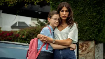 Zasłona do serialu "Kim jest Erin Carter?" #1468340