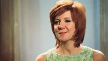Zasłona do serialu "Cilla" #1664905