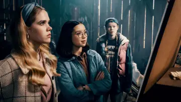 Zasłona к сериалу "Trzy detektywki" #1432886