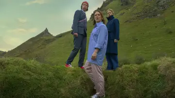 Zasłona к сериалу "Z Belfastu do nieba" #1481838