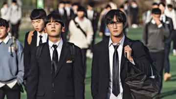 Zasłona к сериалу "ONE: 하이스쿨 히어로즈" #1407326