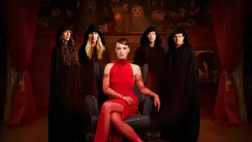 Zasłona do serialu "The Traitors Canada" #1551492