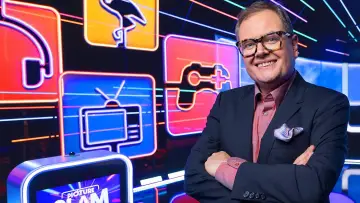Zasłona do serialu "Alan Carr