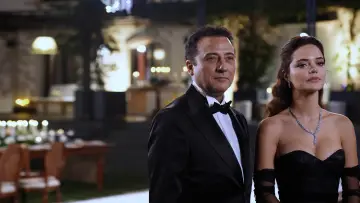 Zasłona do serialu "Moje cudowne życie" #1843087
