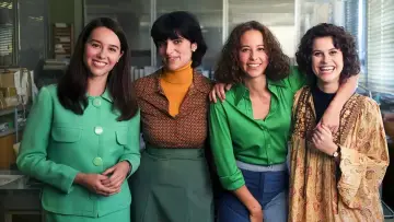 Zasłona do serialu "Las abogadas" #1803030