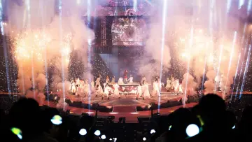 Zasłona do serialu "아이유 콘서트 Live Clip" #1602375