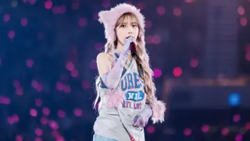 Zasłona do serialu "아이유 콘서트 Live Clip" #1602386