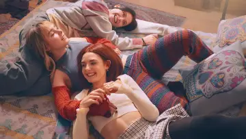 Zasłona к сериалу "Dość milczenia" #1460921
