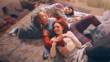 Zasłona к сериалу "Dość milczenia" #1460926