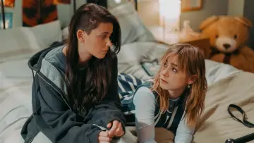 Zasłona к сериалу "Dość milczenia" #1460930