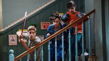 Zasłona к сериалу "Czarodzieje z Waverly Place: Nowy rozdział" #1326713