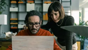 Zasłona к сериалу "Bunkier miliarderów" #1370183