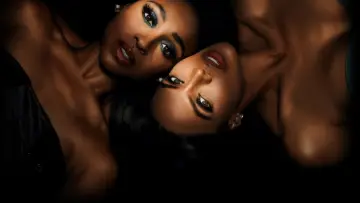 Zasłona к сериалу "Beauty in Black" #1282667