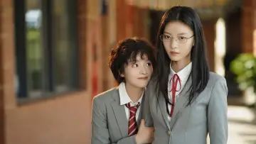 Zasłona do serialu "她可爱得厉害" #1554027