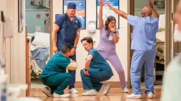 Zasłona к сериалу "St. Denis Medical" #1354930
