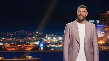 Zasłona do serialu "Are You Smarter Than a Celebrity" #1748747