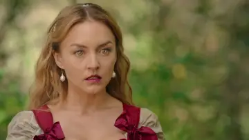 Zasłona к сериалу "El extraño retorno de Diana Salazar" #1499328