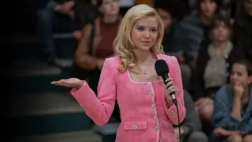 Zasłona к сериалу "Ze świata Legalnej Blondynki: Elle" #1341168