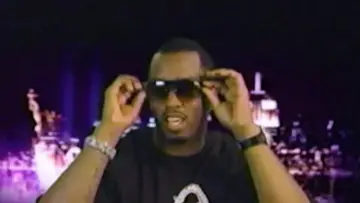 Zasłona к сериалу "Sean Combs: Rozliczenie" #1421604