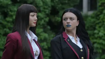 Zasłona do serialu "Kakegurui: Bet" #1411155