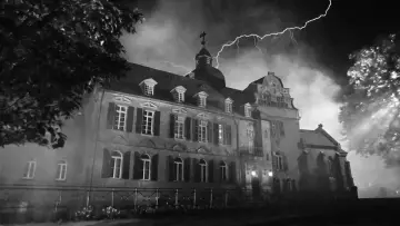 Zasłona do serialu "Ghosts" #1487101