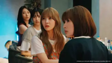 Zasłona к сериалу "彩香ちゃんは弘子先輩に恋してる" #1493635