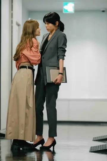 Plakat к сериалу "彩香ちゃんは弘子先輩に恋してる" #1493662
