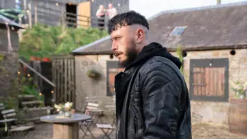 Zasłona к сериалу "Półbrat" #1362732