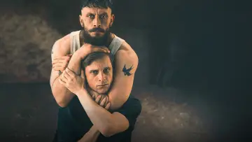 Zasłona к сериалу "Półbrat" #1362746