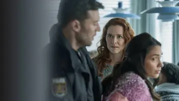 Zasłona do serialu "Morderstwa pod jemiołą" #1481346