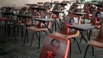 Zasłona do serialu "Ayotzinapa 43: Zbrodnia państwa" #1606032