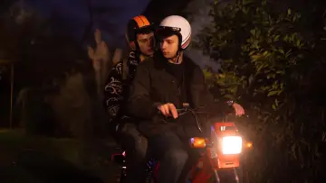 Zasłona do serialu "SRAM" #1477299