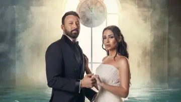 Zasłona do serialu "في لحظة" #1762194